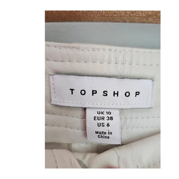 Topshop Faux Leather Cream Colored Wide Leg Pants, Sz 6 - Picture 3 of 6